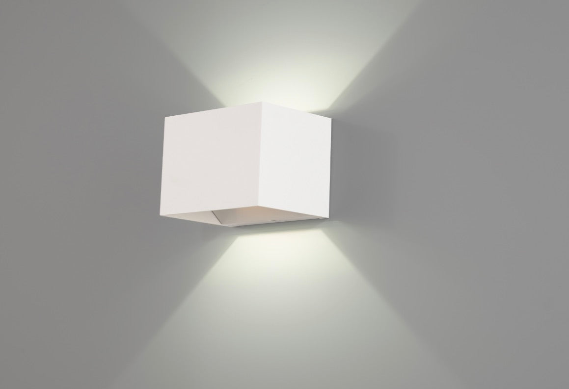 KUZCO LIGHTING WS-19705-BK